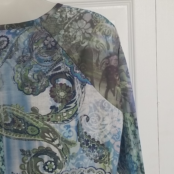 Christopher and Banks Multi Color Top - Picture 3 of 10